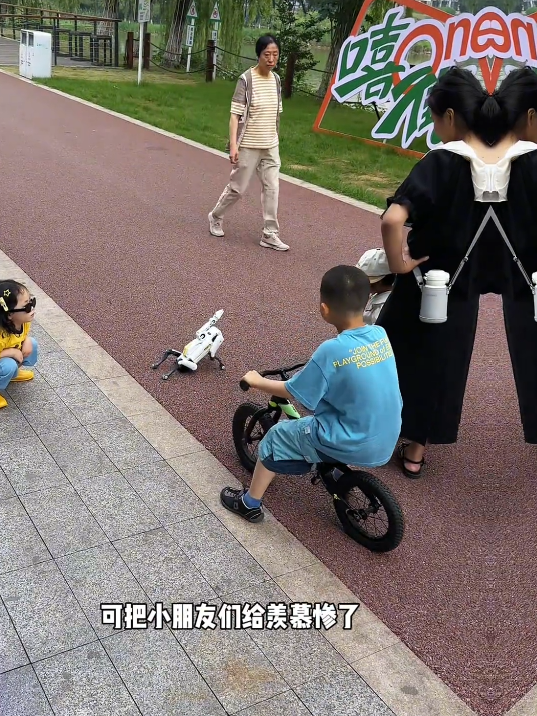 Cún Robot đáng yêu điều khiển thông minh