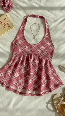 this top is soo cutee #backless #backdress #casual #simple 