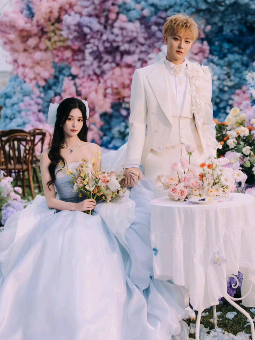 Đẹp đôi quá! Aaaaa 💗 #wedding #hoàngtửthaotừnghệdương #徐艺洋 #黄子韬 #guoguokk 