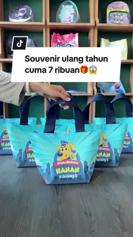 Souvenir trava bag ini bisa custom desain dan harganya cuma 7 ribuan🤩✨ #hampers #ulangtahun #birthday #tasulangtahun #souvenircustom #souvenirmurah 