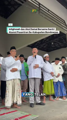 Tadi siang, saya bersama Forkopimda turut membersamai para santri dan alumni pesantren se-Bondowoso dalam pelaksanaan istighosah dan aksi damai. Gerakan ini menjadi wujud cinta dan tanggung jawab moral dalam menyampaikan aspirasi atas program Trans7 yang dinilai menyinggung pesantren dan para kiai. Kami hadir bukan untuk memperkeruh suasana, tetapi untuk memastikan bahwa setiap aspirasi tersampaikan dengan damai, santun, dan bermartabat sebagaimana karakter sejati para santri. #abdulhamidwahid #BupatiBondowoso #aksidamaisantri #bondowosokeren #bondowoso24jam 
