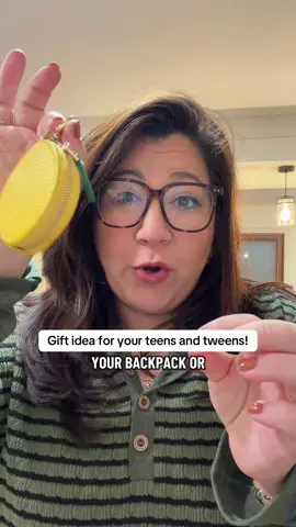 ✨ Add some sweet style and function to your day with this fruit bag charm 🍓🍋 — it’s not just cute, it zips open to hold small essentials like coins, lip balm, or earbuds! Perfect for bags, backpacks, or keys — a fun and functional accessory that’s as fresh as your vibe. 🍊💫 #FruitBagCharm #AestheticAccessories #CuteKeychain #FunctionalFashion #BagCharmTrend