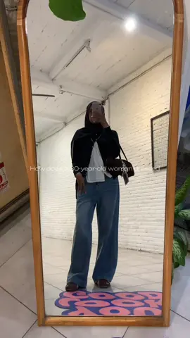 Selain suka Makeup aku juga suka dressing up hehe 😊 #tanskingirl #kulitcoklat #sawomatang #OOTD #outfit 