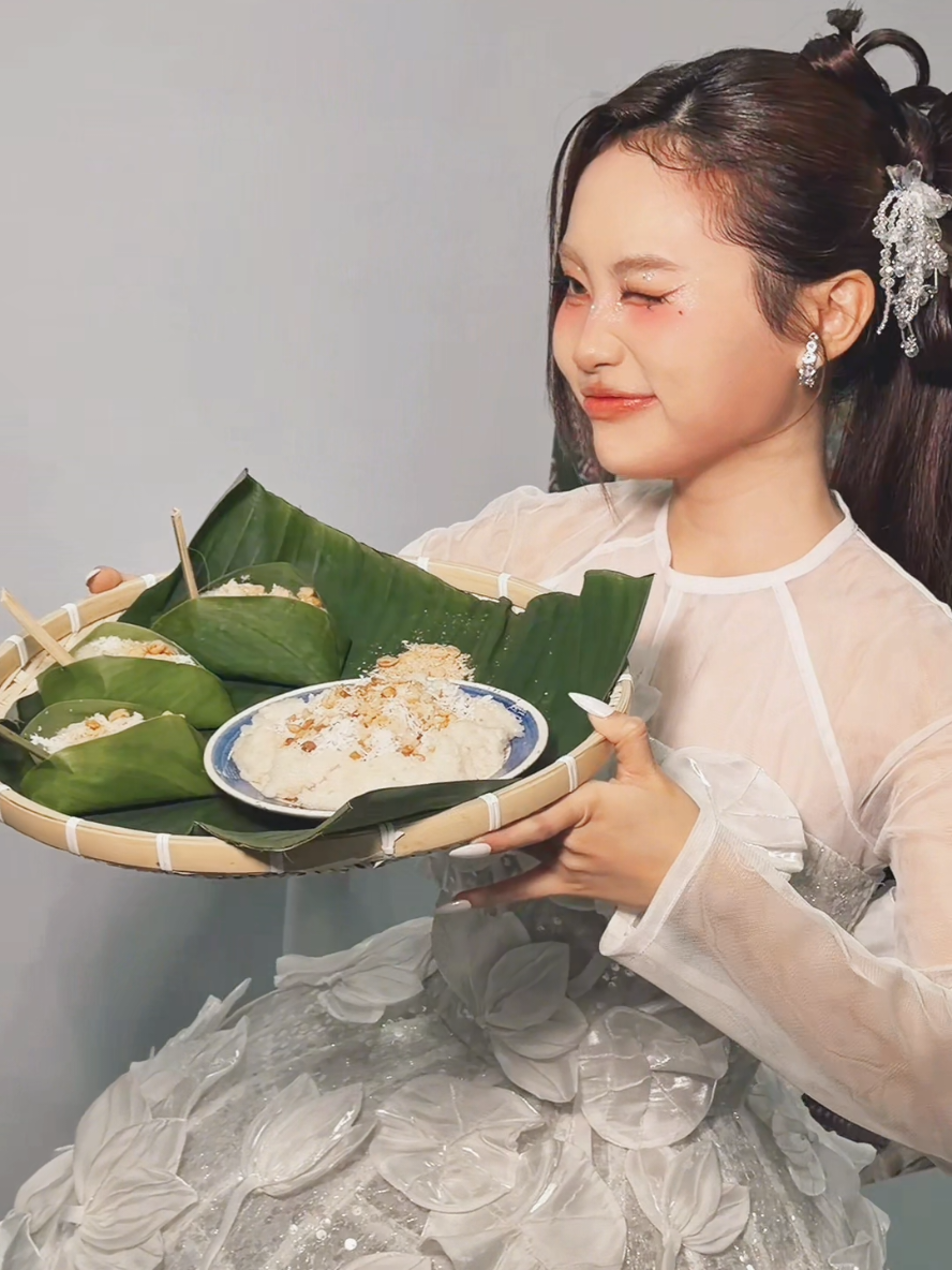 Cùng xem lại những khoảnh khắc đáng nhớ của Phương Mỹ Chi tại Triển Lãm Văn Hoá Nghệ Thuật và Thời Trang Miệt Cù Lao (BST phát triển từ BST từng đạt kỷ lục việt nam 2021) ❤️  #PMCEntertainment #PhuongMyChi #VMAS 