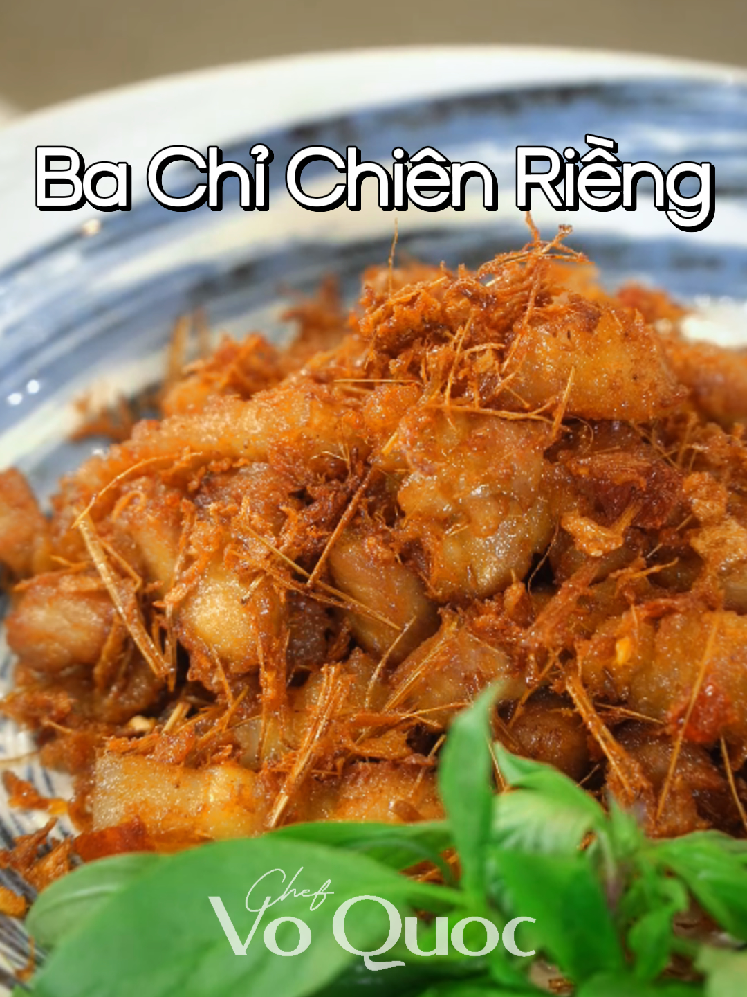 Cùng Quốc vào bếp thử món Ba chỉ chiên riềng, đảm bảo bắt mồi. Nếu các bạn muốn làm món gì tiếp theo thì để lại bình luận bên dưới nhé! #voquoc #voquocchef #monngonmoingay #kinhdoanhmoquan #nauan