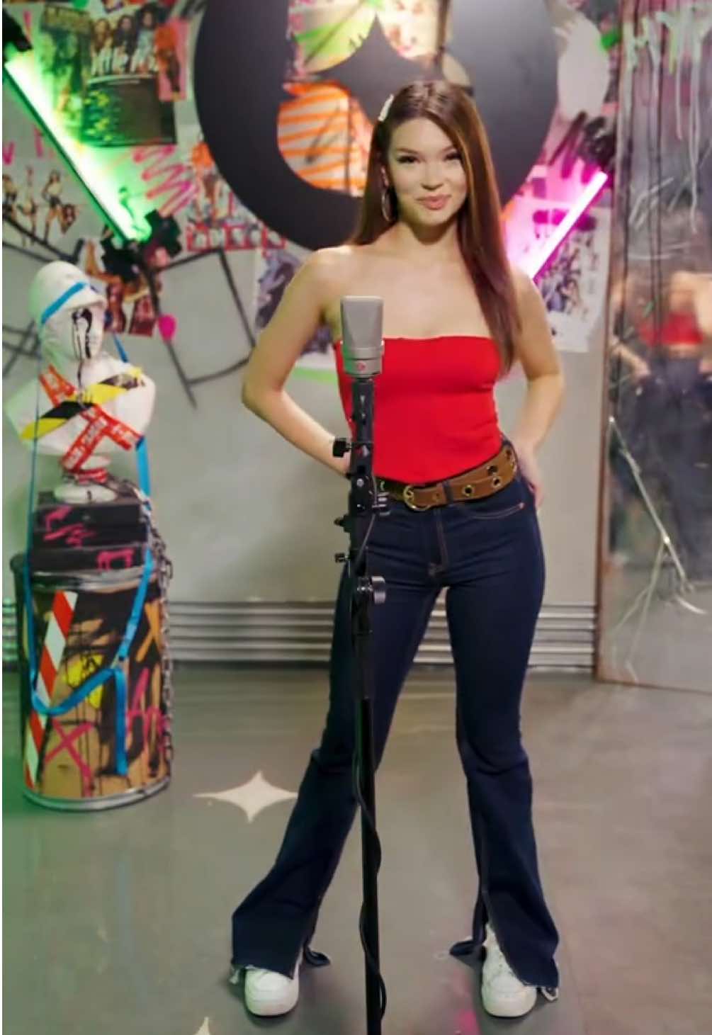 “Sahne ışığımla gözlerinizi kamaştırmaya geldim.” ✨Irmak Tunçel Big5 Hazırlık Sezonu’nda! ⭐️