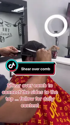 Shear over comb #studentbarber #femalebarber #chicagobarbers #onthisday 