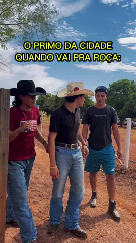 Manda pro seu primo que vai pra roça e fica com frescura 🤣 . . #ueue #fabricioueue #chicletãodoboiadeiro #boiadeiro #meme