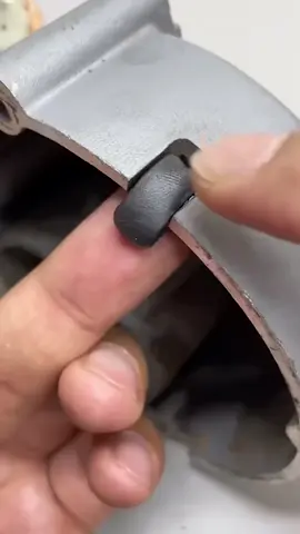 High strength plastic steel clay glue is a kind of multi-functional repair material, which can be used to repair cracks, loopholes and damage of metal, ceramic, plastic and other items. It has the characteristics of good stickiness, high hardness, high temperature resistance, cold resistance, anti-corrosion and so on. It is easy to operate and suitable for family daily repair.#fyp #tiktokshop #goodthing #hardwaretools #shopping 