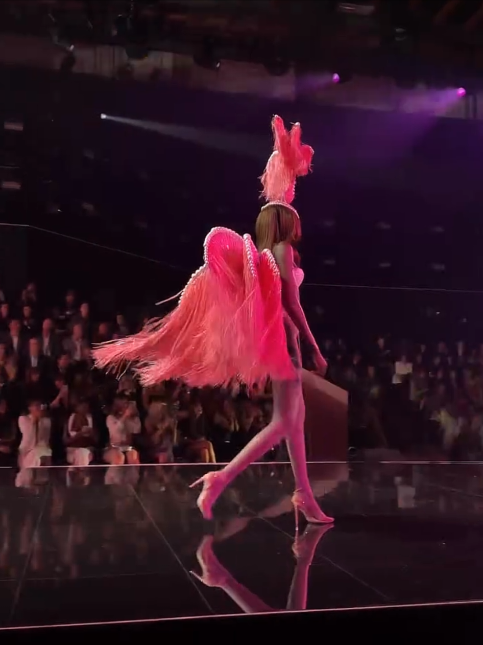 #AnokYai for #VictoriasSecret 2025 