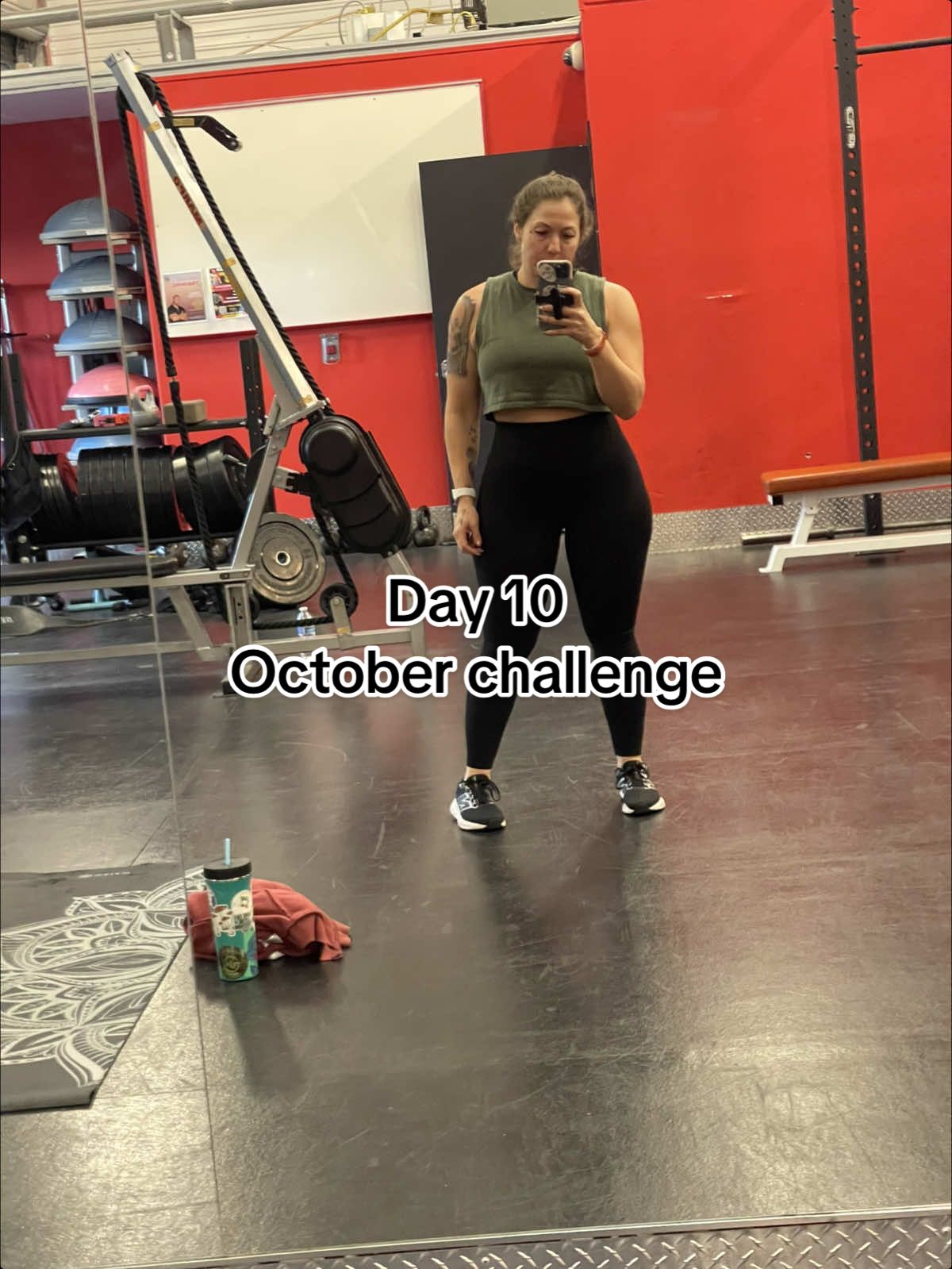 Day 10, October challenge. Today we did a glute focused workout that kicked my glutes !!! #fyp #workout #fitover40 #wedotransformations #gymgirl 
