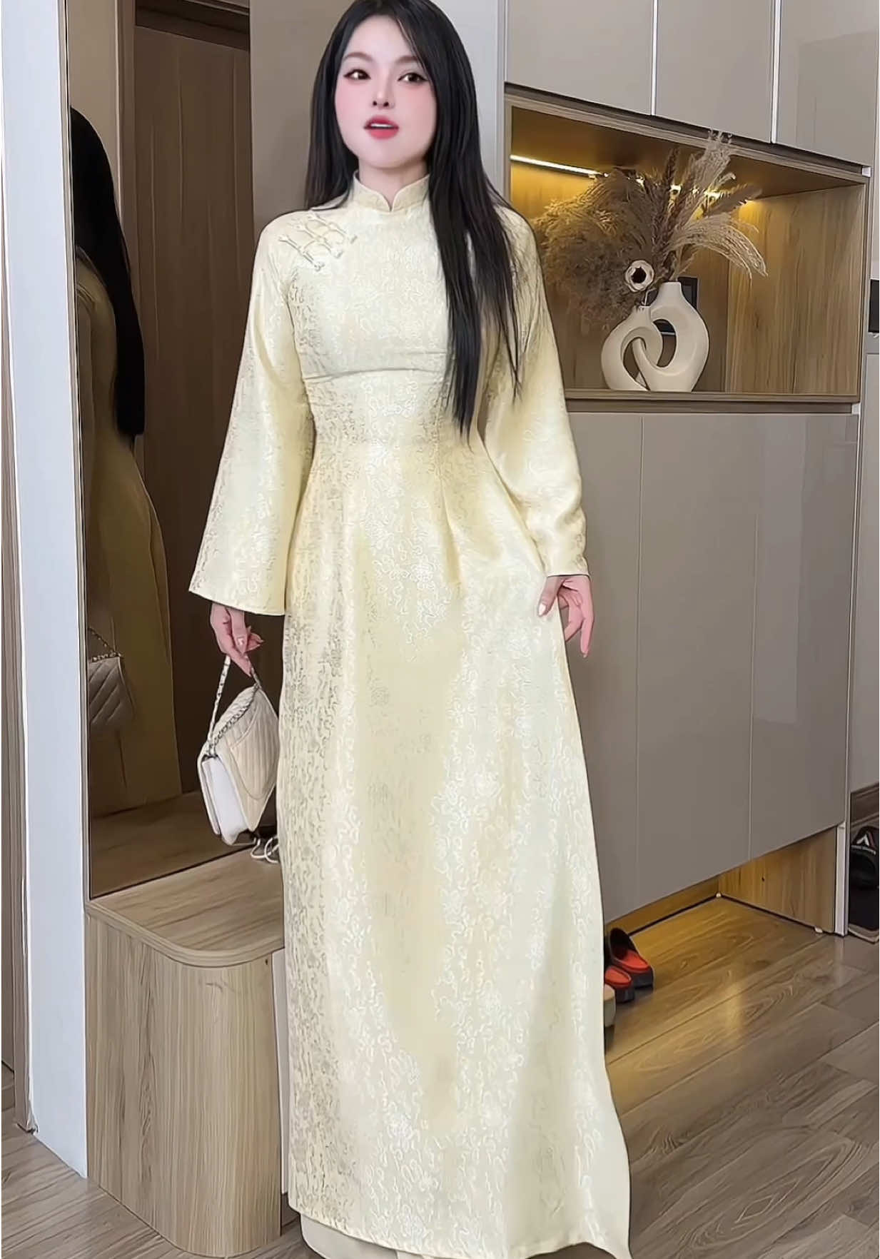 Áo dài thiết kế lụa gấm cao cấp đẹp xỉu #aodai #aodaivietnam #aodaitruyenthong #aodaithietke #aodaicachtan