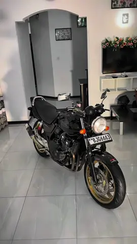 ᴄʜᴇᴇᴇᴢᴢᴢᴢ💸🚀!!                                           #cb400sf #highcapacitysrilanka🇱🇰 #japan🇯🇵 #400cc #fypppppppppppppppppppppp 
