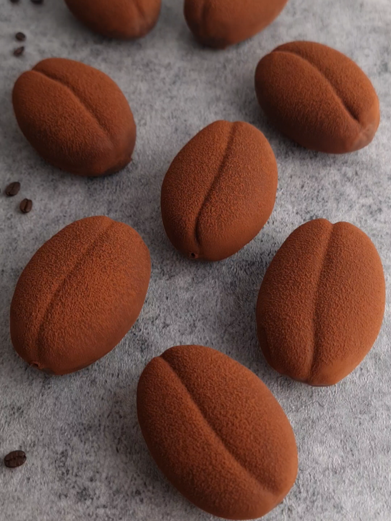 Tiramisu  Des biscuits cuillère  Une tasse de café  pâte à tartiner  Coller deux biscuits avec de la pâte à tartiner, imbiber les avec le café puis passer congélateur environ 1hr Pour la crème : 250g de mascarpone  30g de sucre en poudre  350g de crème entière froide  Détendre le mascarpone légèrement avec le fouet, ajouter la crème froide avec le sucre et fouetter jusqu’à l'obtention d'une crème épaisse. Enrober les biscuits avec la crème. Passer au congélateur  le temps que la crème fige. Glaçage: 150g de chocolat  50g d'huile de coco Tiramisu Sponge biscuits A cup of coffee Spread Stick two biscuits together with spread, soak them in coffee, and freeze for about 1 hour. For the cream: 250g mascarpone 30g caster sugar 350g cold heavy cream Lightly loosen the mascarpone with a whisk, add the cold cream and sugar, and whisk until thick. Coat the biscuits with the cream. Freeze until the cream sets. Icing: 150g chocolate 50g coconut oil