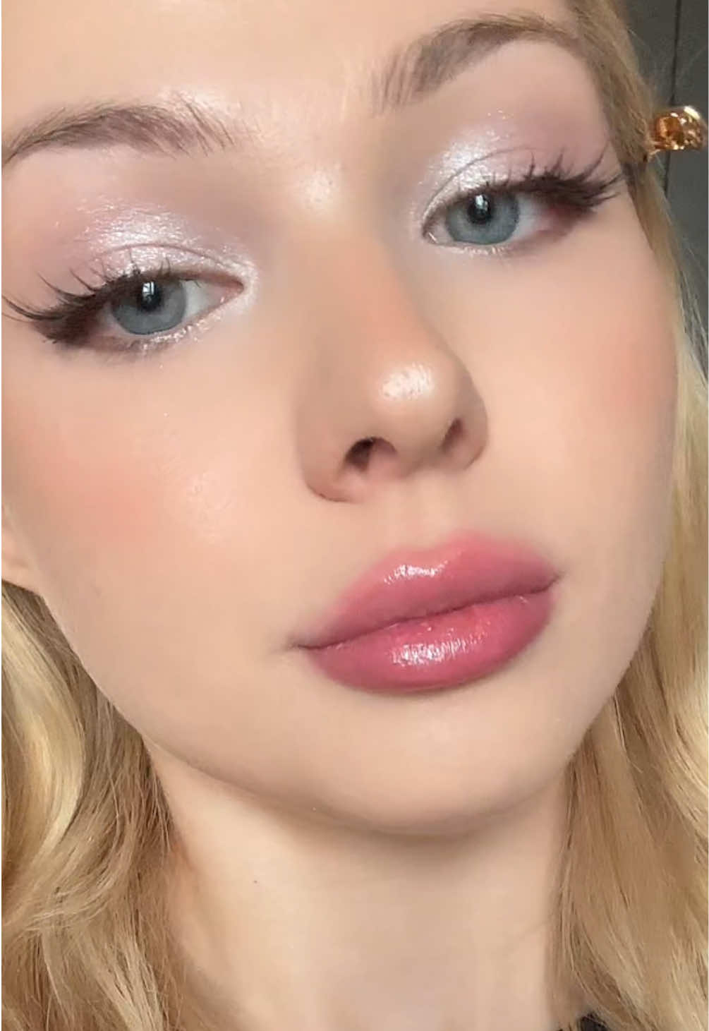 @YSL Beauty I’ve been loyal to the glow (as you can see 😁💗) YSL LoveShine Candy Glow 44B ✨ #yslbeauty #ysl #BeautyTok #makeuprecommendation #lipstick 