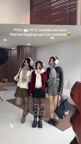 Three girls, three styles — one cozy secret 😉 #leggingwinter #leggingthermal #leggingmusimdingin #winterfashion #fleecelinedtights 