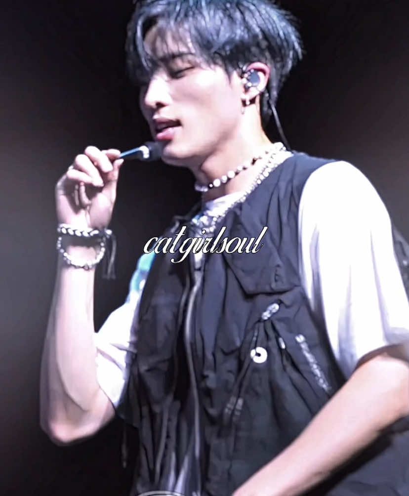 #KEEHO || the fps on the on the intro pmo. Theres an edit coming i promise..js a boring intro.. Needing more blonde keeho clips sigh. | tbf. Ion like freaky keeho sm..!! I prefer cute keeho but for ppl. Ill edit him freaky ig.  Scp; choistae || + fancam - letters2lee #P1Harmony #p1harmonyedit #kpop #fyp 