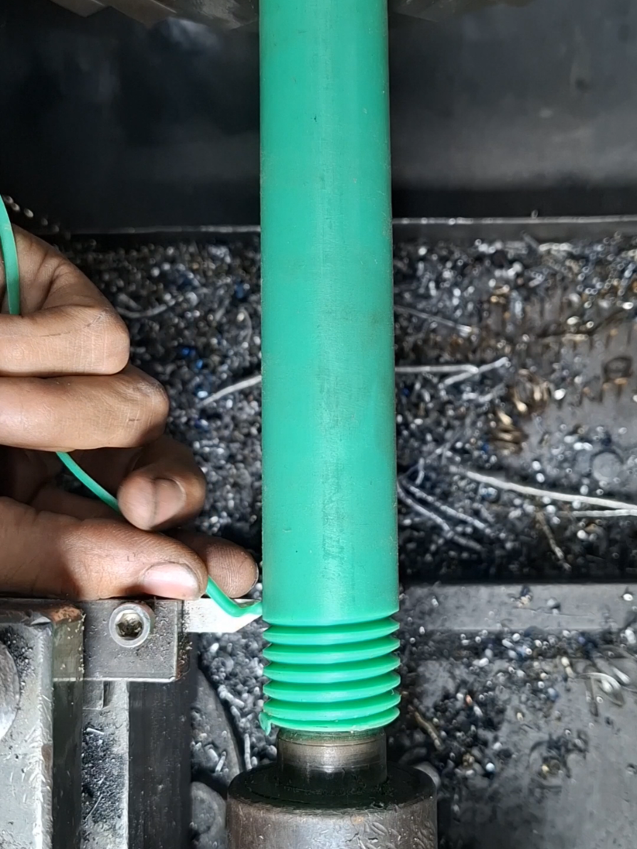 threads applying on plastic pipe #shorts #engineering #shorts #viral #foryou #mechanical #technology #DIY #project #iron #threads #tools #mechanical #workshop #machine #tools #threads #shorts #DIY #project #iron #threads 