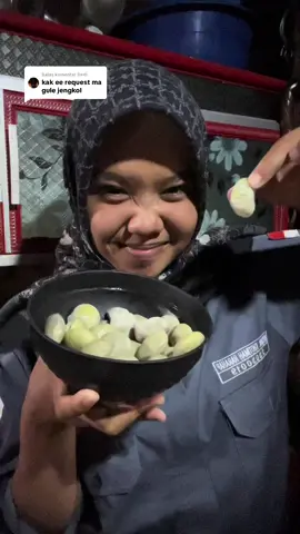 Membalas @Dedi part 15nya,,tauco do inda na gule😁☺️,,seperti biasa kalo mau buat tauco,,bawang merah&putih,ditambah sereh,dan jangan lupa tauco nya selamat mencoba🤗#sipirok_tapsel #fyppppppppppppppppppppppp #boruharahap #tapselmandailing #sekalikalifyp 