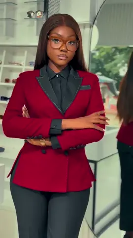 Minimalist female suit collection now available. Click link in bio to order 