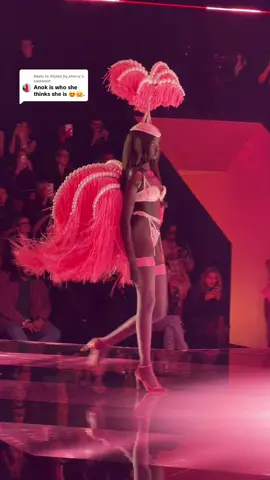 Replying to @Styled_by_sherry_ agreedddddd @Victoria’s Secret #victoriassecretfashionshow 