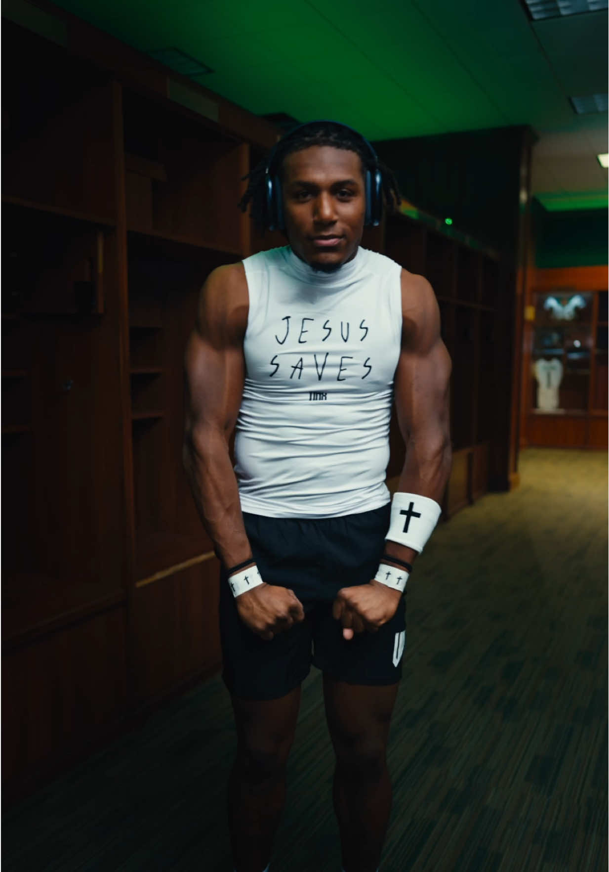 All Armored Up ⚔️ We Play to Bring Him Glory ✝️ #christianathlete #footballdrip #christiantiktok #athletecheck 