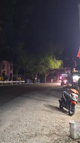 JAM MALAM #huntingbus📸 #busaceh #busmaniaindonesia #busmaniacommunity #lintassumatra @erdogan_b11r @idrissiregar45 @ngopi_antarlintas @nyak_ijol.98 
