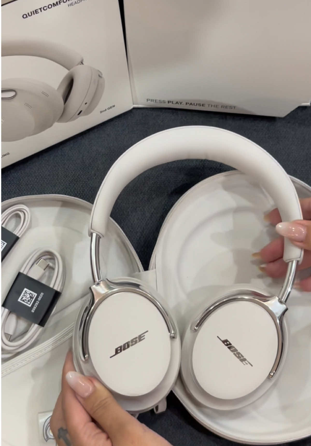 Siêu phẩm Bose Qchp Ultra gen 2 mới ra mắt ạ 💖💖💖 đang có chương trình giá iu thương 10tr990 => 10tr490 tặng túi hoặc áo Bose 💖 anh em nhanh tay lên đơn ạ #Bose #TaiNgheBose #qchpultra2 #headphones #lotte 