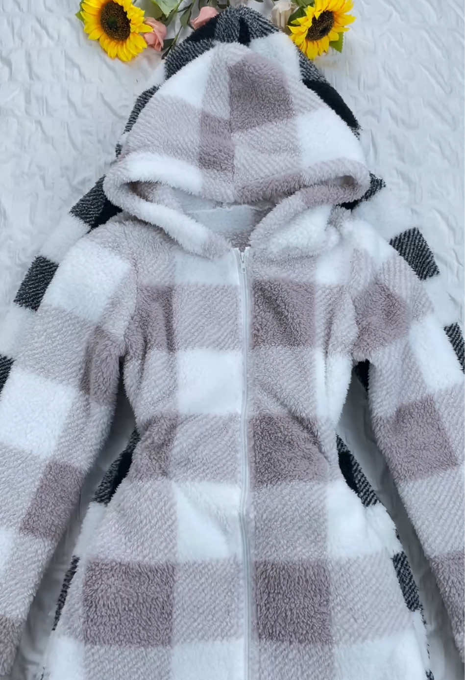 Stay cozy and stylish in this plaid fleece hooded coat#PlaidCoat #FleeceOuterwear #HoodedCoat #CasualStyle #AllSeasonWear #ComfyFit#TikTokShopFallDealsForYou#spotlightfinds#tiktokshopblackfriday #tiktokshopcybermonday 