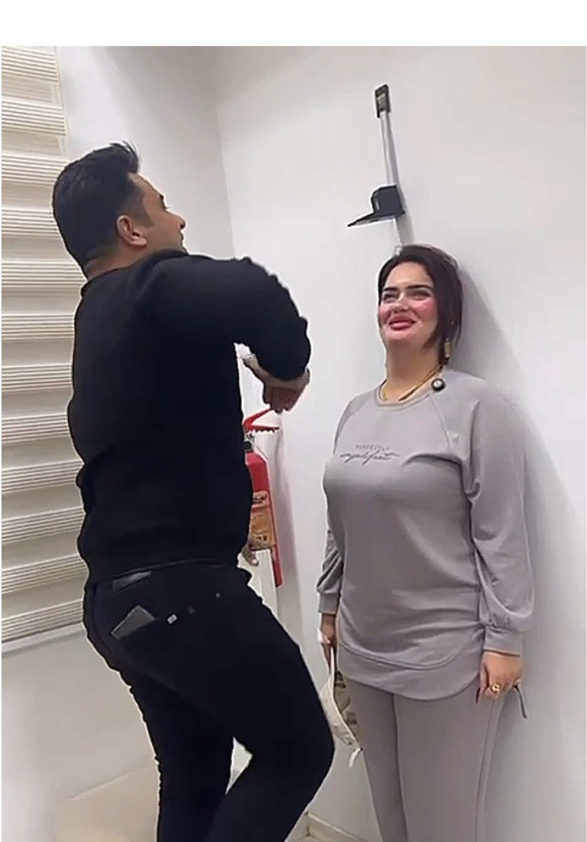 اهم شي رضاكم هو شعاري انا#حامد_محبی  للحجز 00989386985112 #حامد_محبي #شفط_الدهون #شعب_الصيني_ماله_حل😂😂 #دبي 