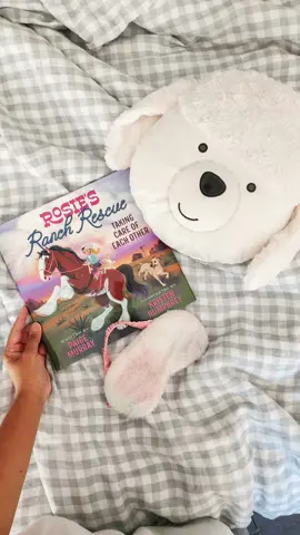 (Ad) I love getting snuggled up with my little one to read Rosie’s Ranch Rescue. This book by @paigedmurray @zonderkidz is such a heartwarming tale of a Clydesdale horse named Rosie and a cowgirl named Oakley. In this cute story, they have to work together to protect their herd from coyotes. It encourages teamwork, courage, compassion, and friendship straight from a ranch. Rosie, the horse, and Oakley remind us that taking care of each other is always the bravest thing we can do for each other. It is perfect for little readers between the ages 4-8. I highly recommend adding it to your holiday book stack or pop it under the christmas tree! It is the perfect addition to your book shelf. You can find the link in my stories.  books for kids. book review. kids books. bookshelf. holiday gift. bedtime story.  #rosiesranchrescue #rosieswildride #paigemurray #zonderkidz #clydesdale 