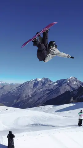 Floating so nice, you have to watch twice 😮‍💨  R: @Eli Bouchard  #snowboard #FYP #snowboarding #TheStompingGrounds #oneanddone