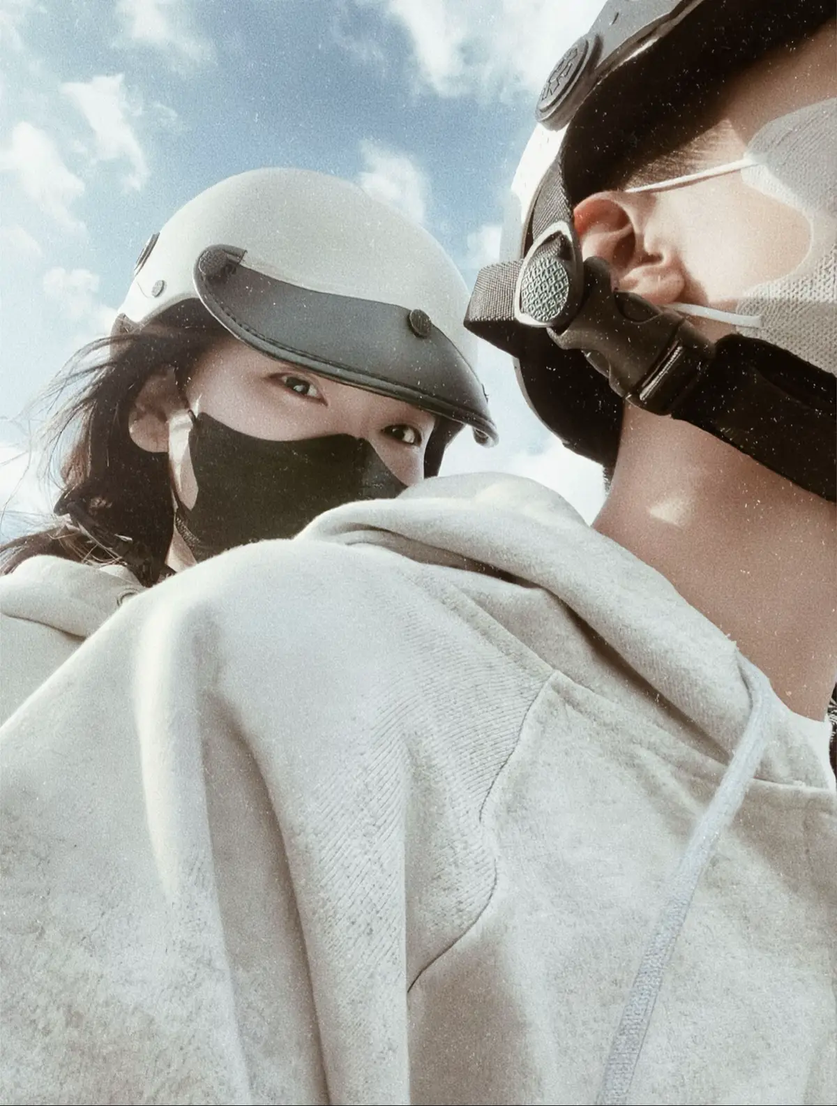 Vẫn mong ông trời viết lên cái kết đẹp cho anh, cho em, cho đôi mình  Nắng cũng đã đi cùng nhau, mưa cũng đã ướt, chỉ mong sau khi trời quang mây tạnh chúng ta vẫn đi cùng nhau.🤍#xh #fyp 