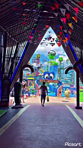 #โคลัมเบียพิคเจอร์สอควาเวิร์ส 