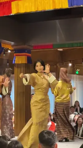 來吧，看吧，欣賞吧 #tibet #China #Tibetan #culture #dance 