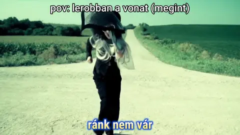 Teljes verzió: Gaga úrnő - A vonat ránk nem vár  Paródia a MÁV-ról.  #ladygaga #vasút #máv #paródia 