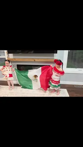 So beautiful how much they love their mexican culture, celebrating their heritage at school today! 