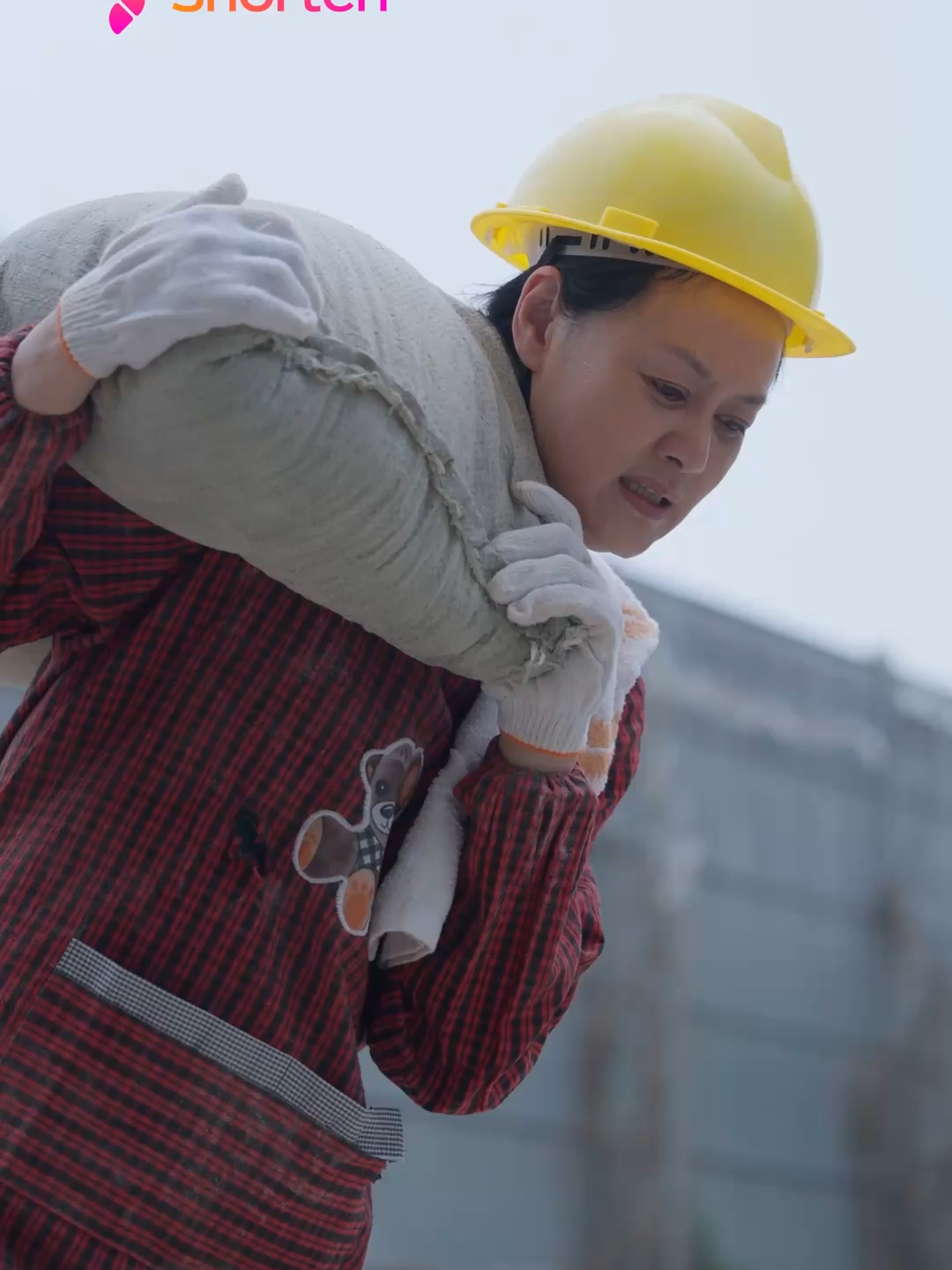 She gave everything for her son… But when she knocked on his door,he pretended not to know her. A mother’s love… turned into heartbreak. 💔 The Wronged Mother is OUT NOW!