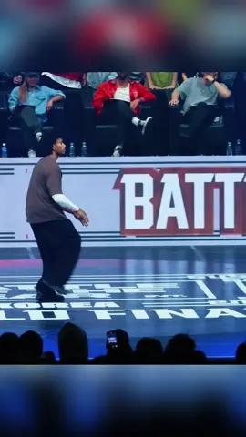 Y’all really let Lee set the tone at Battle or the year 🤯🤯🤯🤯🤯 #fyp #dance #tiktok #hiphop #breakdance 