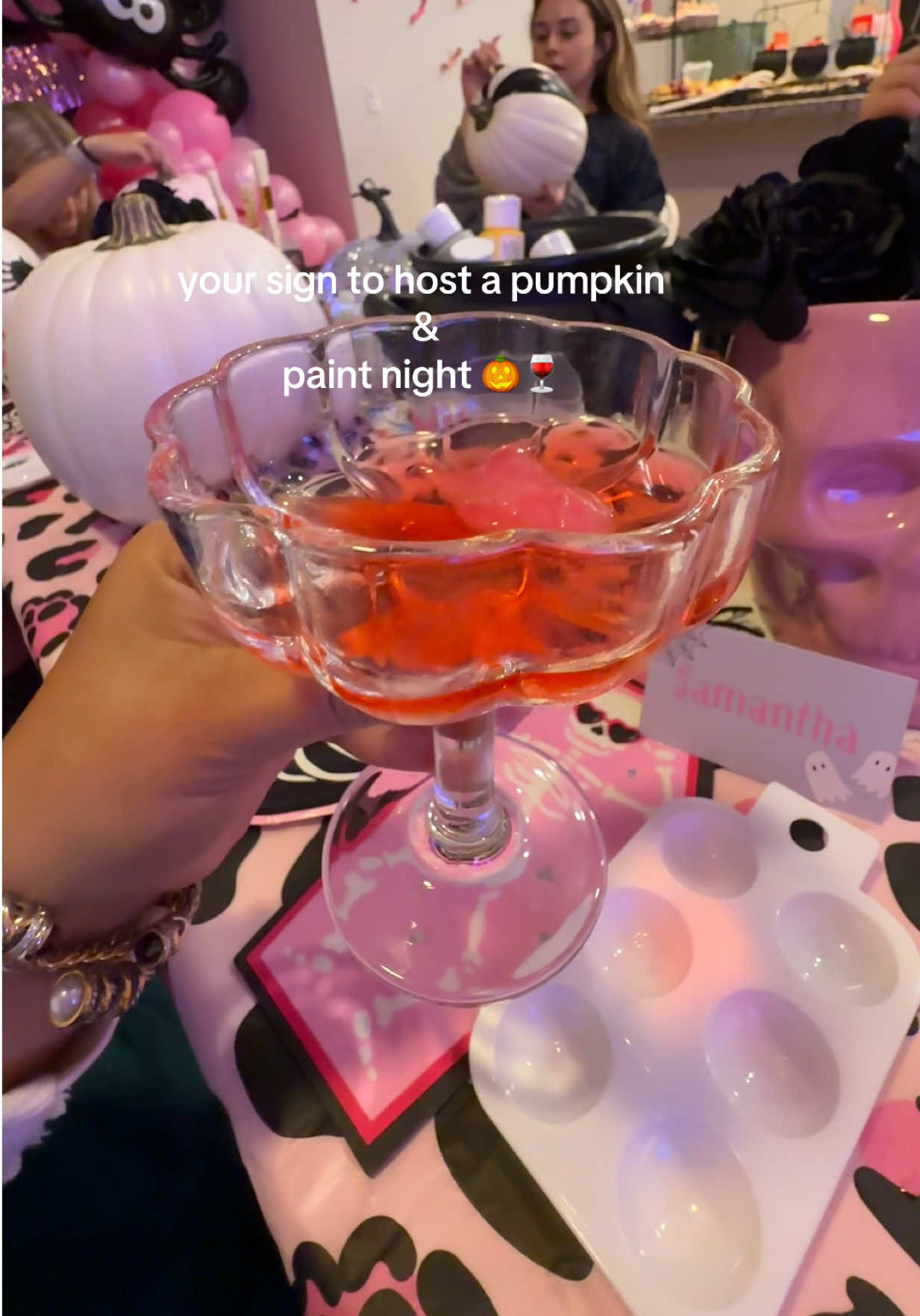 Ghouls🩷👻 night in 🕯️🎨✨ hosted by @daysascay (the hostess with the mostest 🤍) pumpkins, paint, and spooky mocktails = fall perfection 🎃 all supplies from @Michaels Stores because DIY nights > going out this season 🍂 #DIY #pumpkinseason #crafts #october #cozy 