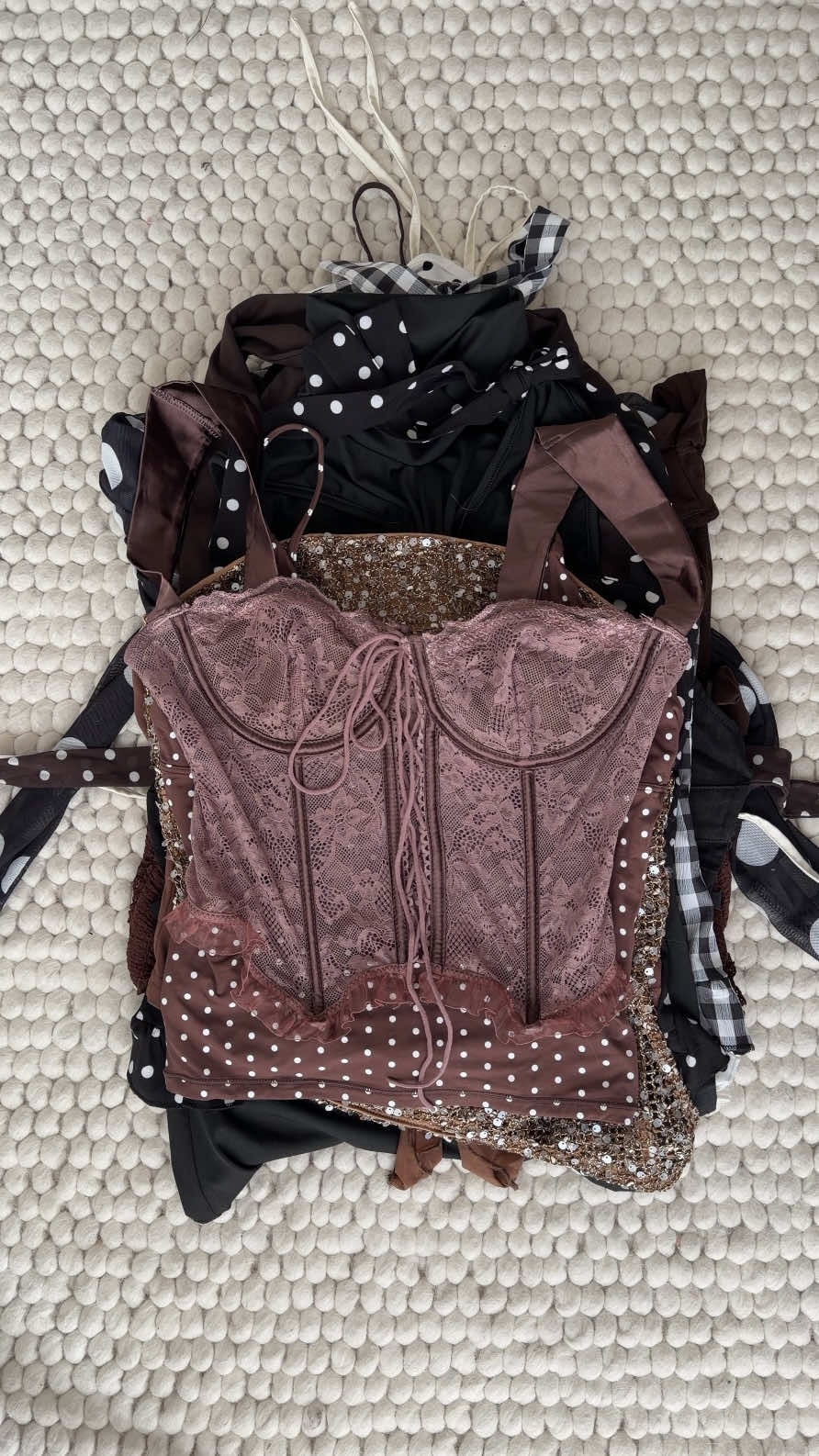 All 🔗🔗 in the “Fall Going Out Tops” on my amzn s/f! 🫶🏼🤎 So many cute going out tops!! In love with them all!! #amazonfashion #amazongoingouttops #goingouttops #styleinspo #fashionhaul 