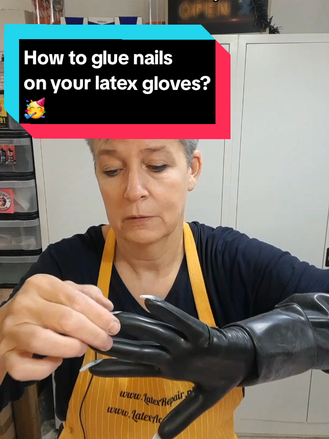 Pimp your latex gloves with nails! Another fun DIY latex project 🧤💪. . #latexrepair #latexgloves #nailtutorial #latexdiy #latex 
