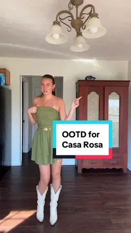 & the bow was not straight #OOTD #musician #nashville #fitcheck #singer 