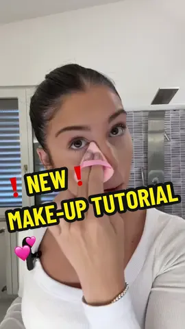 Siediti a fare una nuova chiacchierata con me amo😎e segui il tutorial 💕fatemi sapere se ne volete altriiiii Le fate madrine in questione sono @Valentina Pettorru e @Daniele Deriu 🙏🏻❤️vi adoro lo sapete  Skincare e bronze glow stick @Pixi Beauty  Fondotinta @Morphe Cosmetics  Bronzer stick @Rare Beauty  Correttore @L’Oréal Paris  Ciprie @NABLA Cosmetics  Maschera labbra @laneige_us  Bronzer e blush in polvere @Kylie Cosmetics  Pennelli @JessupBeauty  #makeup #makeuptutorial #makeupvideo #makeupcreator #contentcreator 