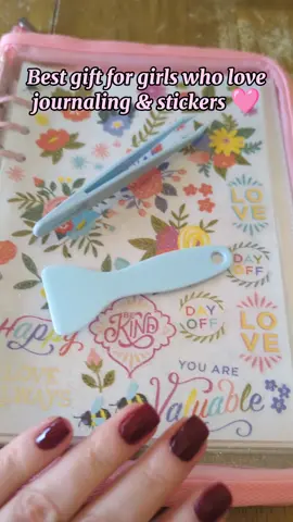 🎁 Best gift for girls who LOVE stickers & journaling 🩷 #Stickerlove #giftsforgirls #journalingsupplies #organizeyourlife #plannerlove  Looking for the perfect gift for sticker lovers and journal enthusiasts? 🩷 This sticker organizer keeps all your favorite stickers neat, tidy, and easy to find. Ideal for planners, scrapbooking, and journaling, it’s a must-have for anyone who loves cute stationery and organized collections. Say goodbye to clutter and hello to your dream sticker setup!