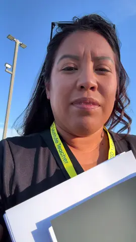 Happy Thursday lovelies!! Hope everyone has a great Thursday! Started subbing in my free time. #momlife #substitute #thursday 