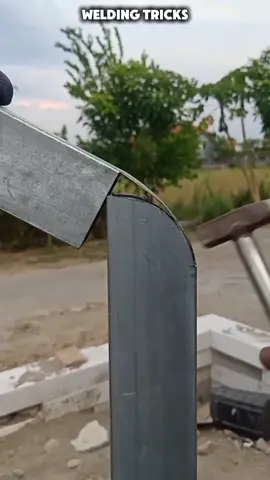 Nice trick to cut 90° curved corners #welding #welder #metalwork #weldinglife #usa 