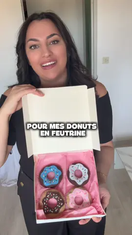 Pas de packaging pour mes donuts en feutrine… jusqu’à ce que Canva débarque 👀✨ Dites-moi lequel je garde 😍 @Canva #ad