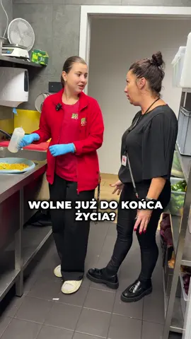 Tak się pracuje u nas! 🤣 Zawsze jest robota... i zawsze jest zabawa! 😉 #mopkępsko #trasas3 #humor #s3 #kuchniamarché #restauracja #stacjapaliw #circlek #carrefour #sklep #praca #mopportkępsko