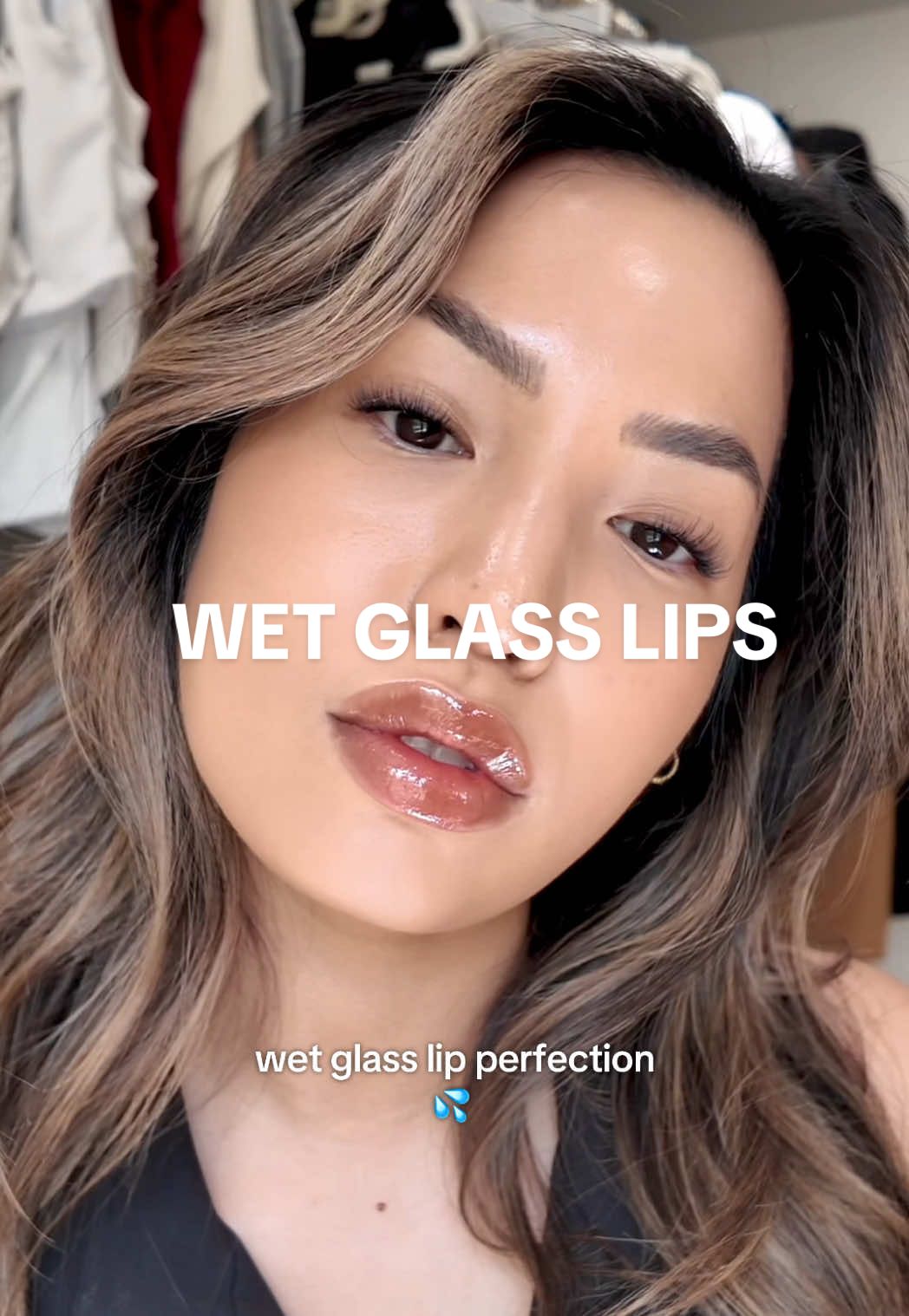 Glassy lips without the stickiness? Juicy lip perfection in one step 👄 @JOOCYEE US  #tiktokshopcreatorpicks #lipcombo #glossylips #beauty #creatorsearchinsights 